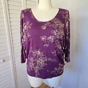 Kim & Cami Purple Size M Metallic Gold Floral Rayon Stretch Batwing‎ Dolman Top